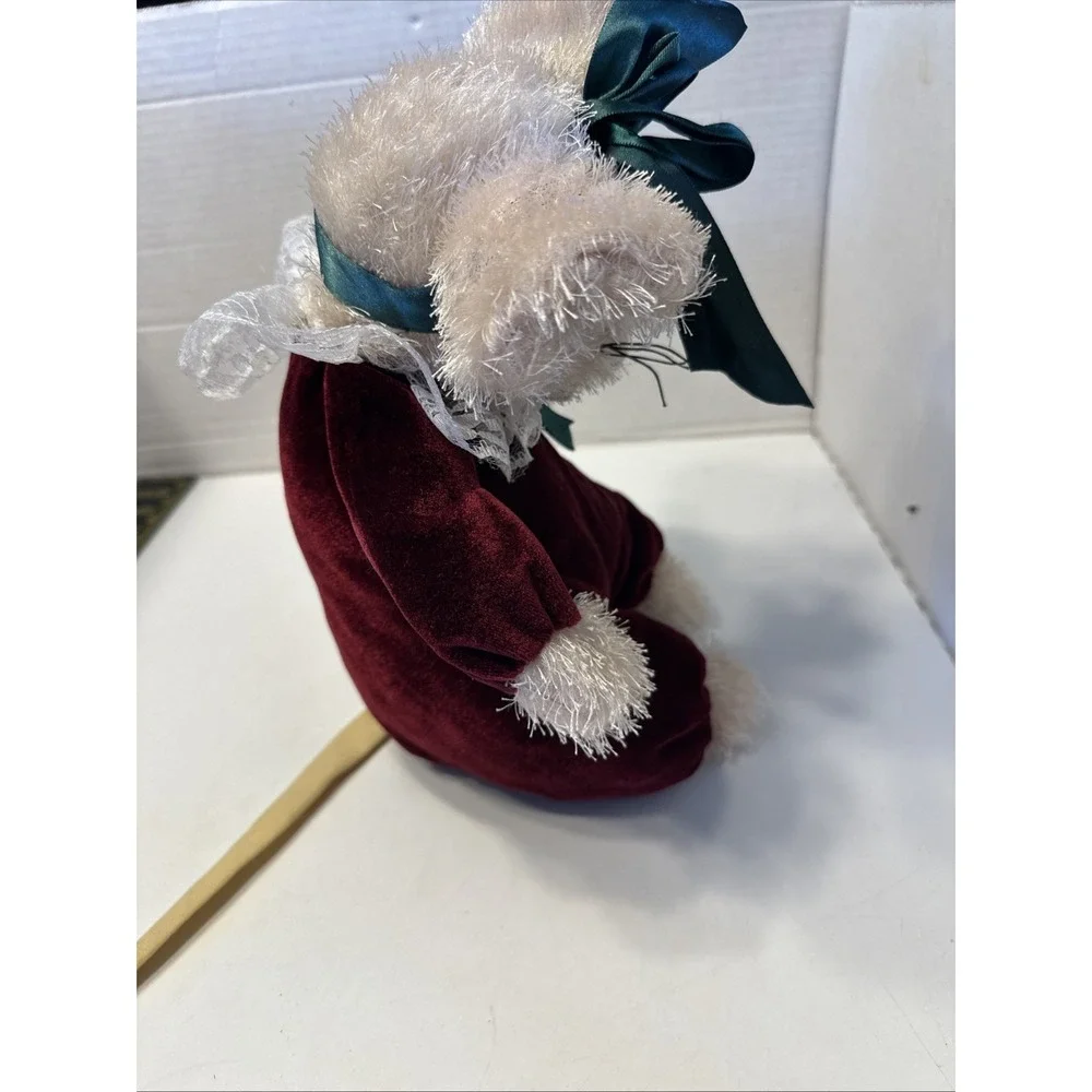 Sugar Loaf 2007 Soft Cute‎ Mouse In A Red Dress And Green Rib On. 13